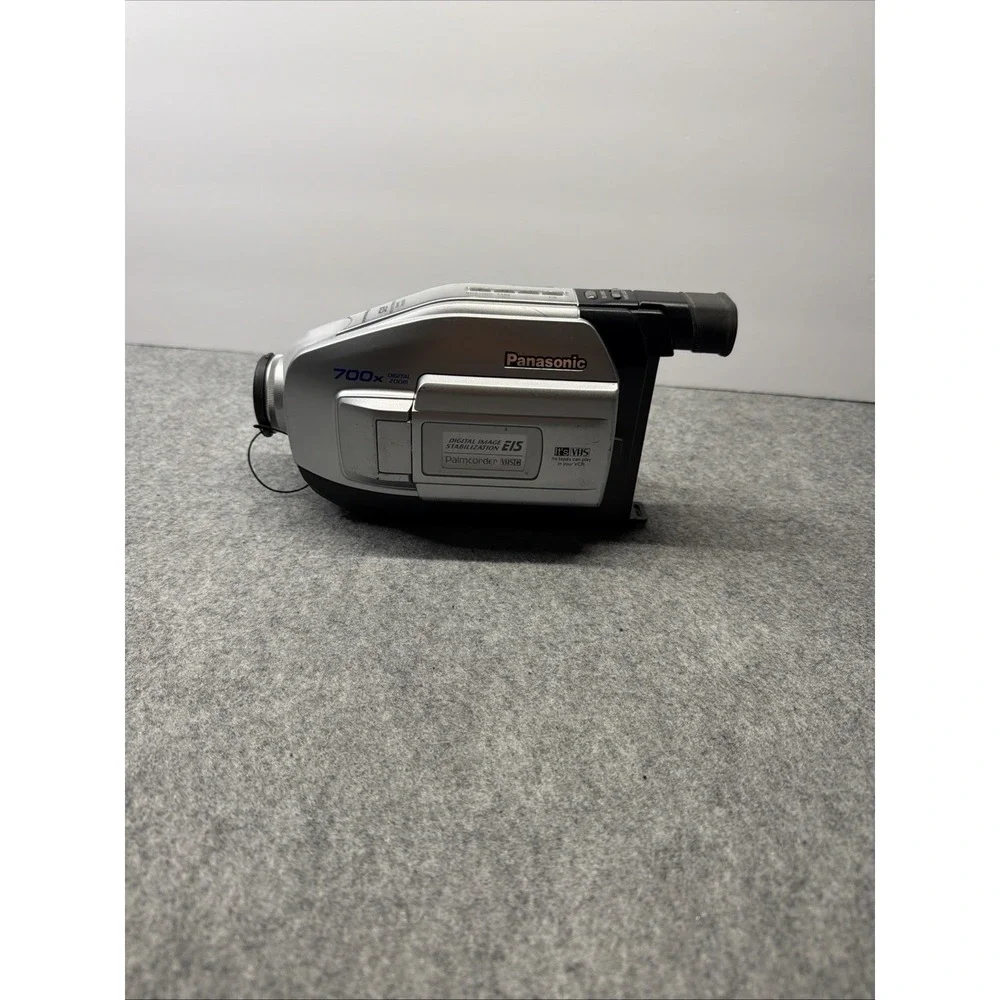 Panasonic PV-L354D VHSC Palmcorder 700x Digital Zoom Untested Parts Only